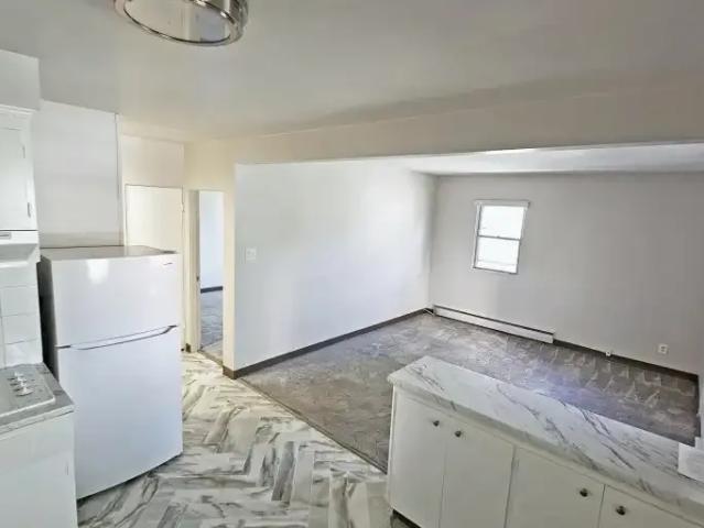 Apartment for rent in Wedgewood, Alberta