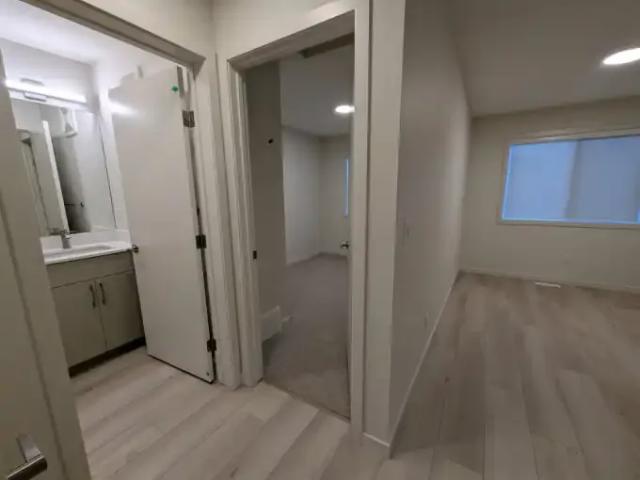 Apartment for rent in Wedgewood, Alberta