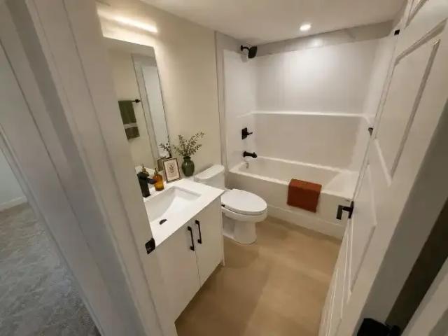 Apartment for rent in Wedgewood, Alberta