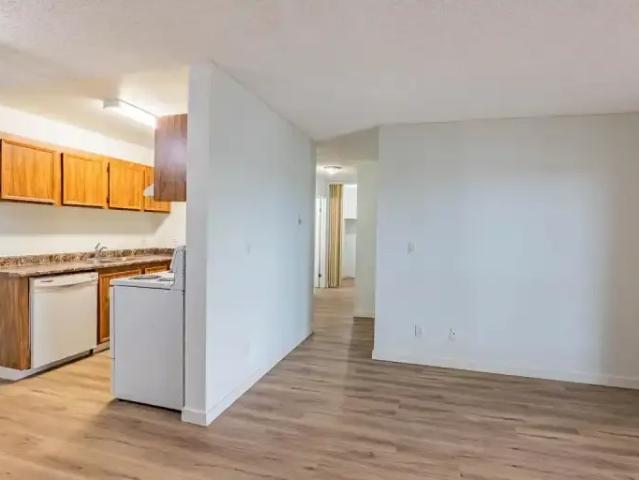 Apartment for rent in Wedgewood, Alberta