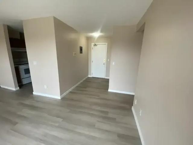 Apartment for rent in Wedgewood, Alberta