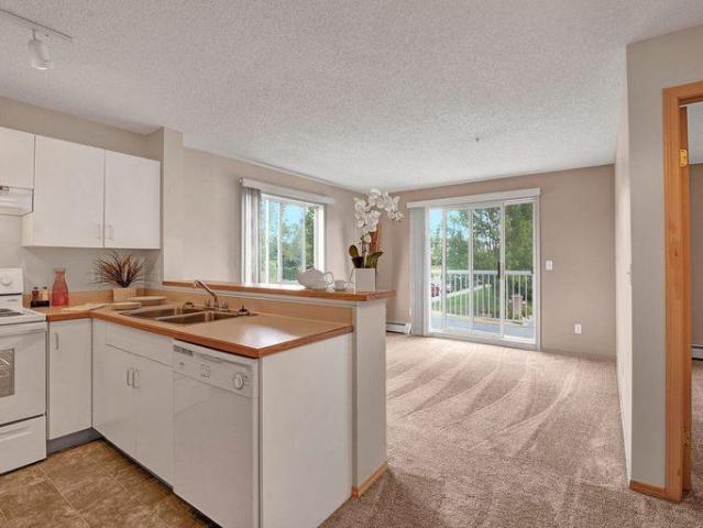 Apartment for rent in Wedgewood, Alberta
