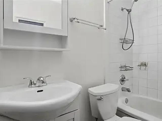 Apartment for rent in Wedgewood, Alberta