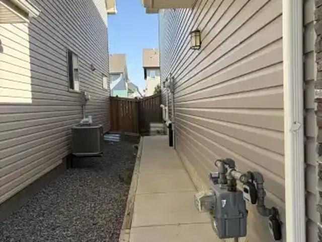 Apartment for rent in Wedgewood, Alberta