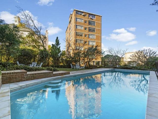 Apartment for sale in Elizabeth Bay, Council of the City of Sydney