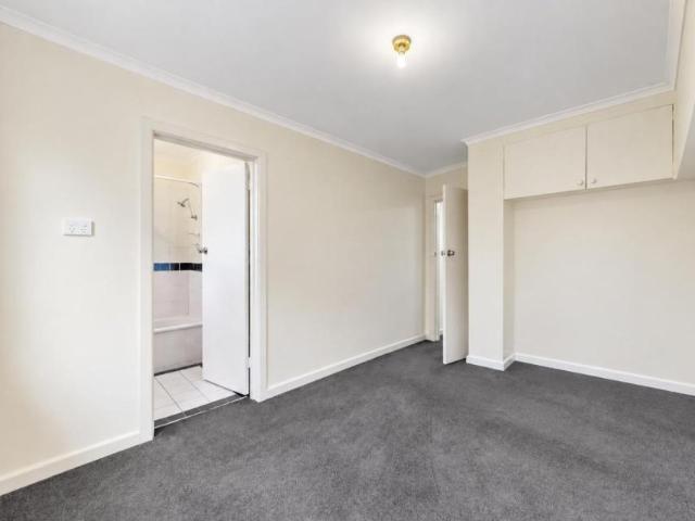 Apartment for rent in Essendon, Melbourne