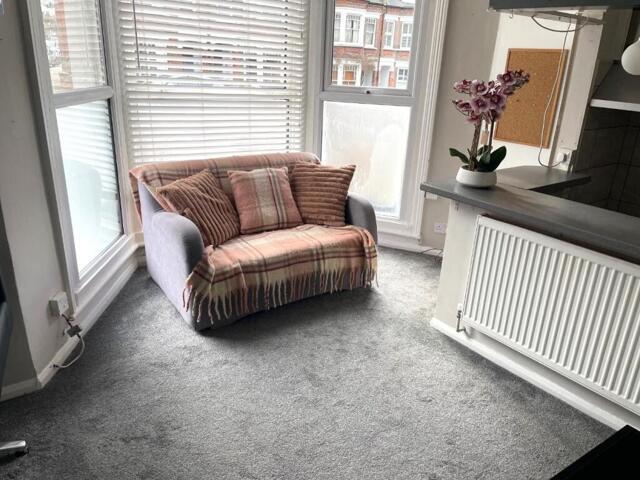 Apartment for rent in Finchley, Church End