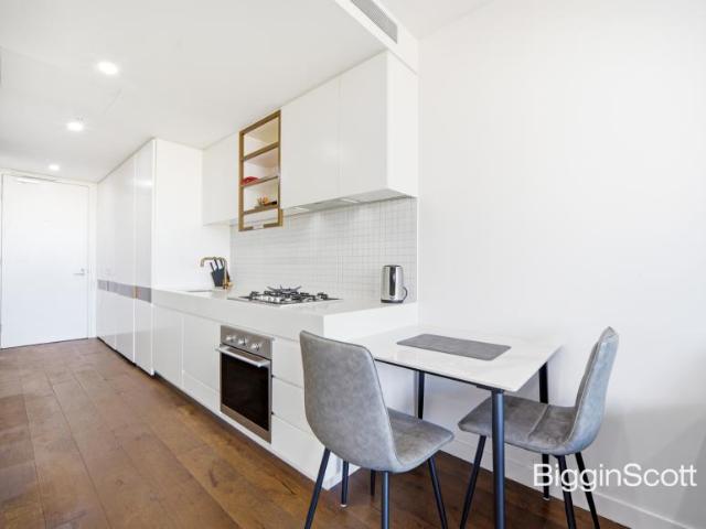 Apartment for sale in Glen Waverley, Melbourne