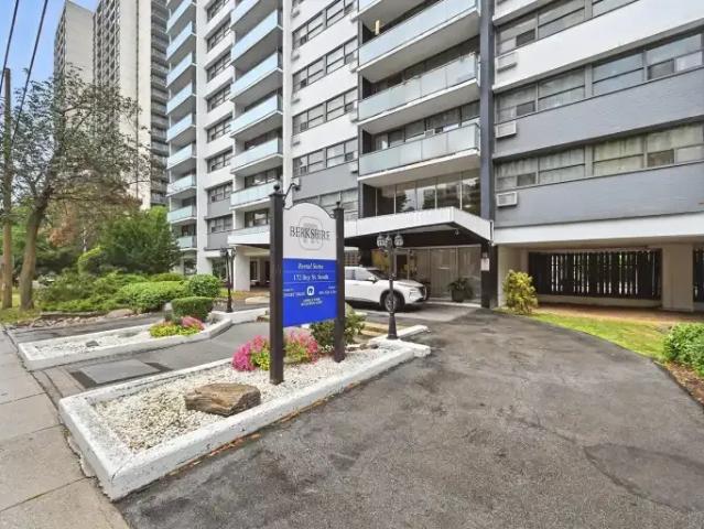 Apartment for rent in Ancaster, Ontario