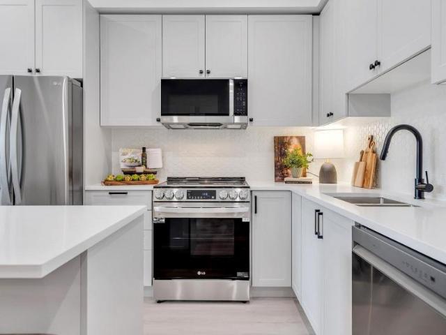 Apartment for rent in Walnut Grove, British Columbia