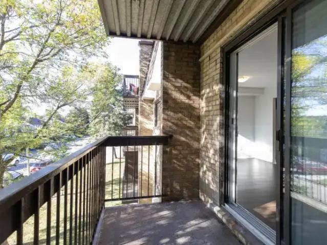 Apartment for rent in Vimont, Quebec