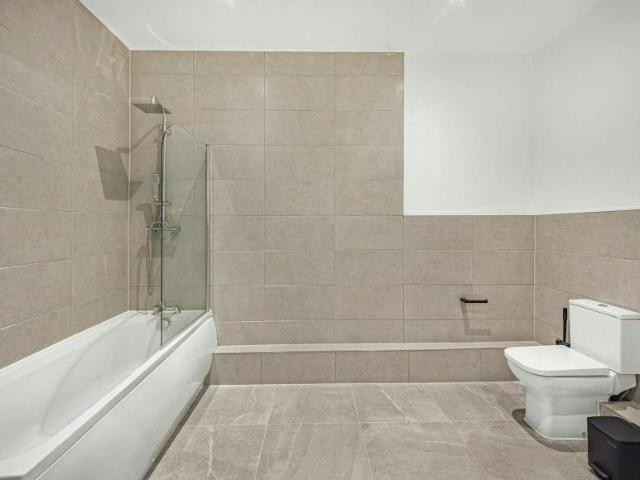 Apartment for rent in Cavern Quarter, Calderstones