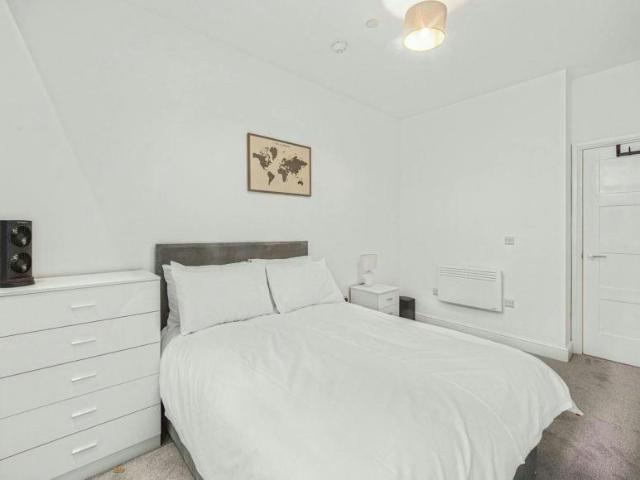 Apartment for rent in Cavern Quarter, Calderstones