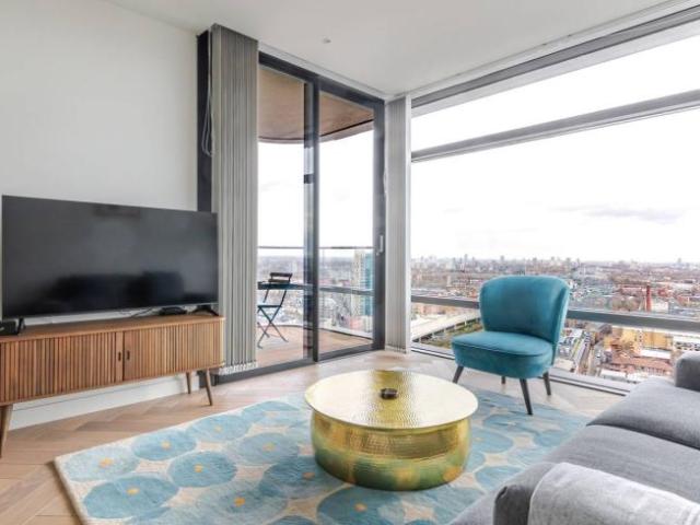 Apartment for rent in Lyons, Greater London