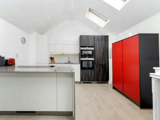 Apartment for rent in Shepherd's Bush, Greater London