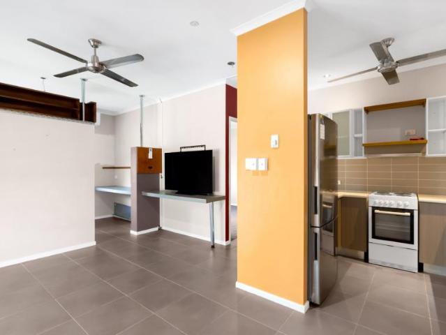Apartment for rent in Manunda, Cairns Regional