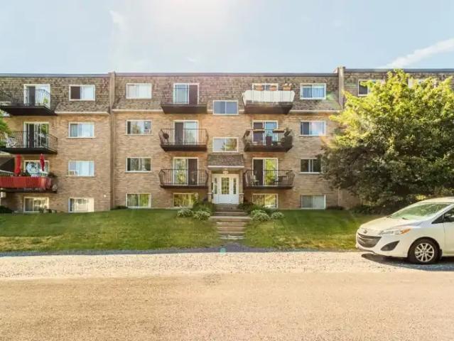 Apartment for rent in La Vallée-du-richelieu, Quebec