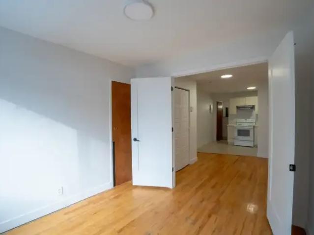 Apartment for rent in St. Leonard's, Quebec