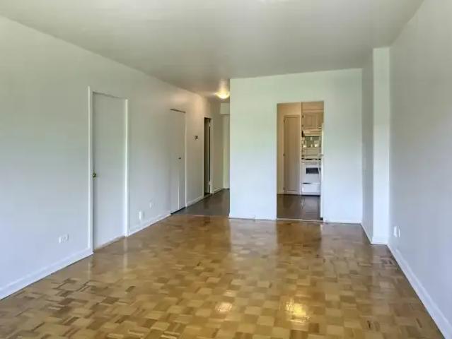 Apartment for rent in St. Leonard's, Quebec