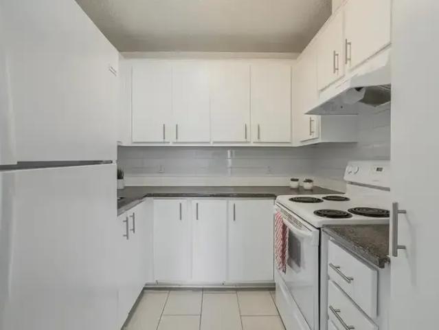 Apartment for rent in St. Leonard's, Quebec