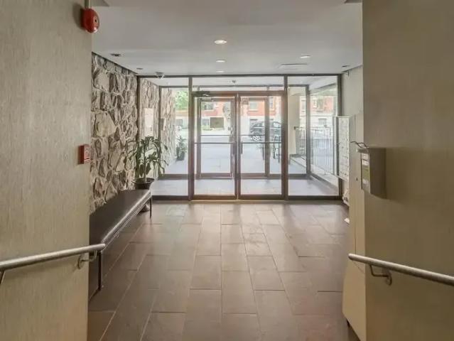 Apartment for rent in Westmount, Quebec