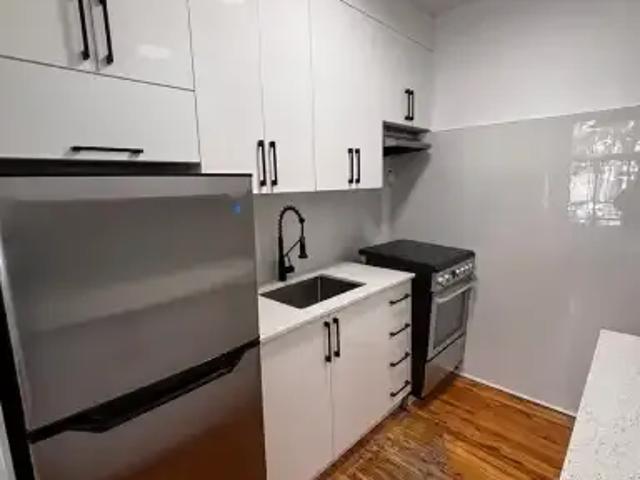 Apartment for rent in St. Leonard's, Quebec