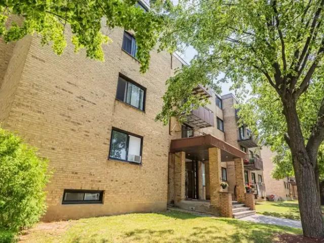 Apartment for rent in St. Leonard's, Quebec
