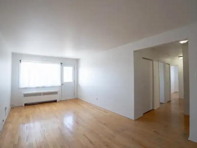 Apartment for rent in St. Leonard's, Quebec