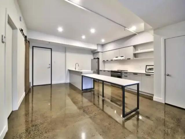 Apartment for rent in St. Leonard's, Quebec