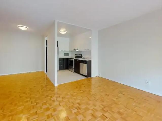 Apartment for rent in St. Leonard's, Quebec