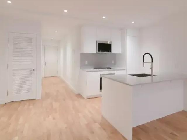 Apartment for rent in St. Leonard's, Quebec