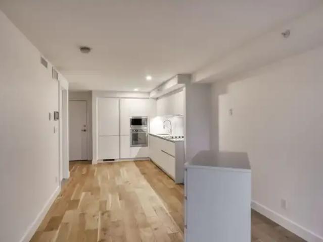 Apartment for rent in St. Leonard's, Quebec