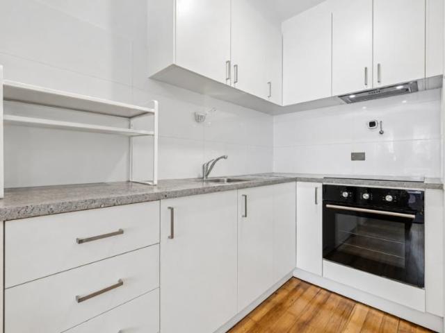 Apartment for sale in Murrumbeena, Melbourne
