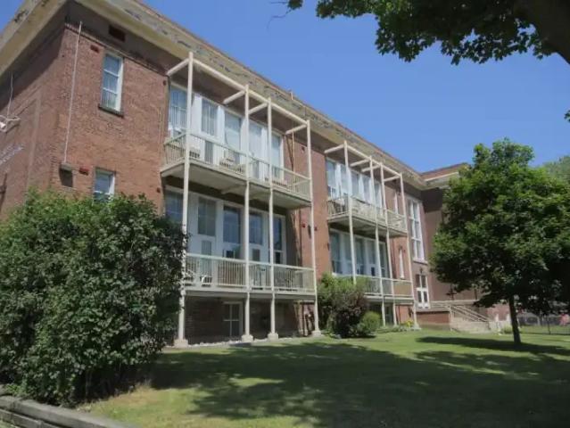 Apartment for rent in Durham, Ontario
