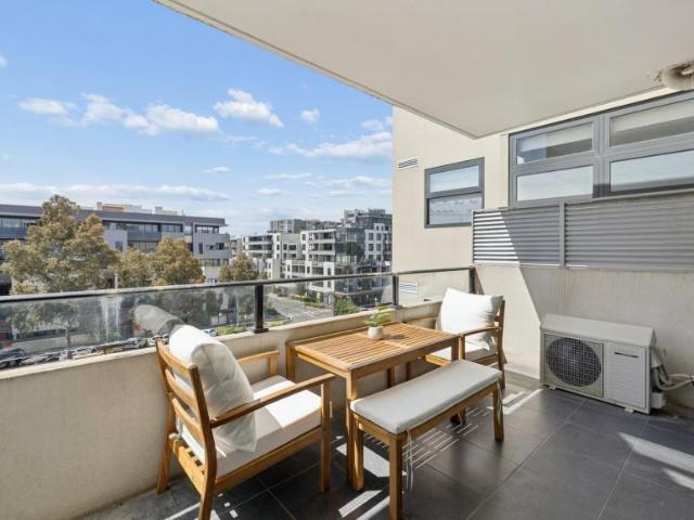 Apartment for sale in Port Melbourne, Melbourne