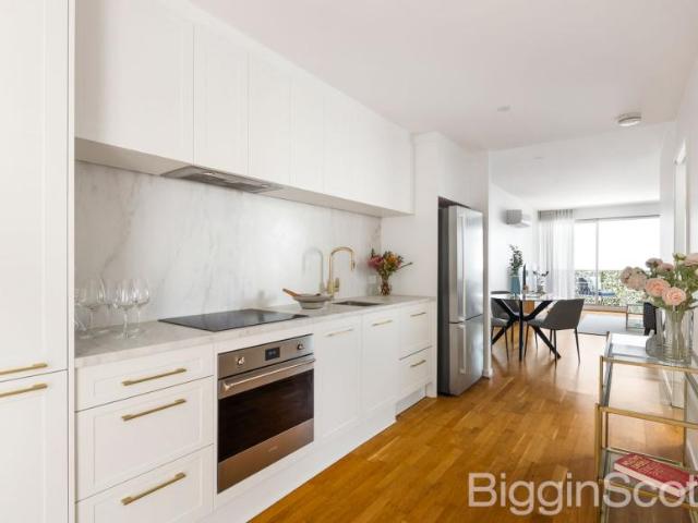Apartment for sale in Port Melbourne, Melbourne