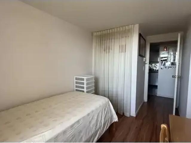 Apartment for rent in City Centre, Richmond