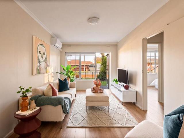 Apartment for sale in Springvale, Melbourne