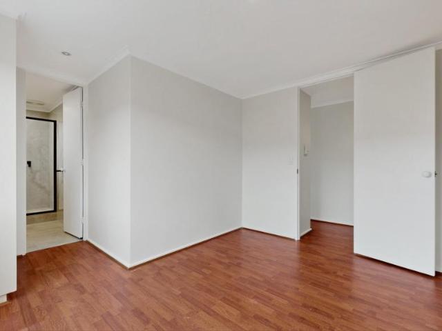 Apartment for rent in St Kilda West, Melbourne