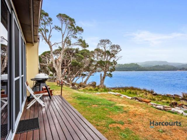 Apartment for rent in Strahan, West Coast