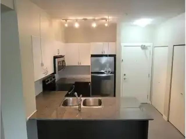 Apartment for rent in Surrey, British Columbia