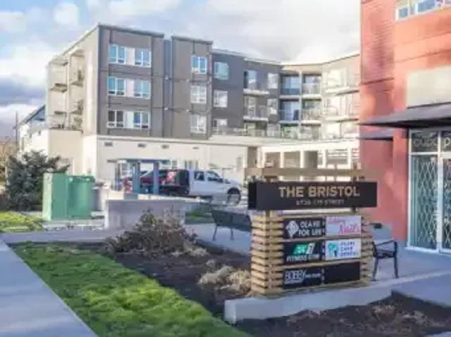 Apartment for rent in Surrey, British Columbia