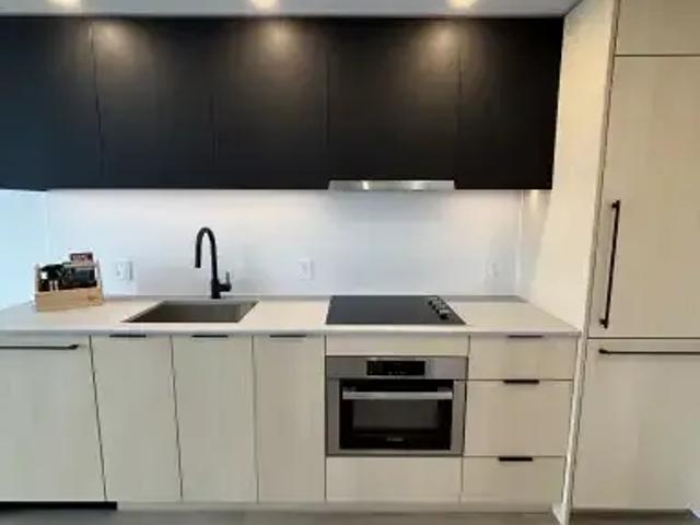 Apartment for rent in City Centre, Surrey