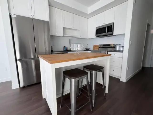 Apartment for rent in Surrey, British Columbia