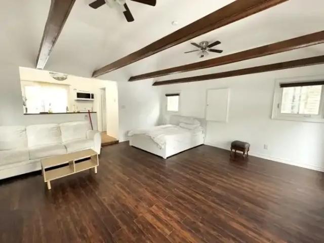 Apartment for rent in Tiny, Central Ontario