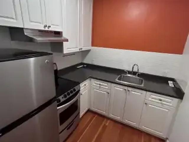 Apartment for rent in Vancouver, British Columbia