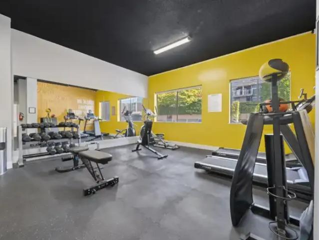 Apartment for rent in Lower Robson, Vancouver