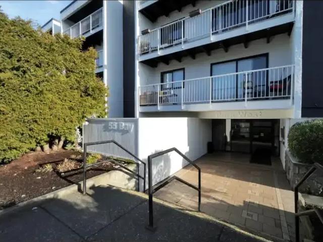 Apartment for rent in Victoria West, Victoria