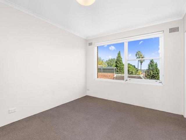 Apartment for rent in Lower North Shore, Sydney