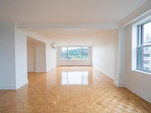 Apartment for rent in Westmount, Quebec